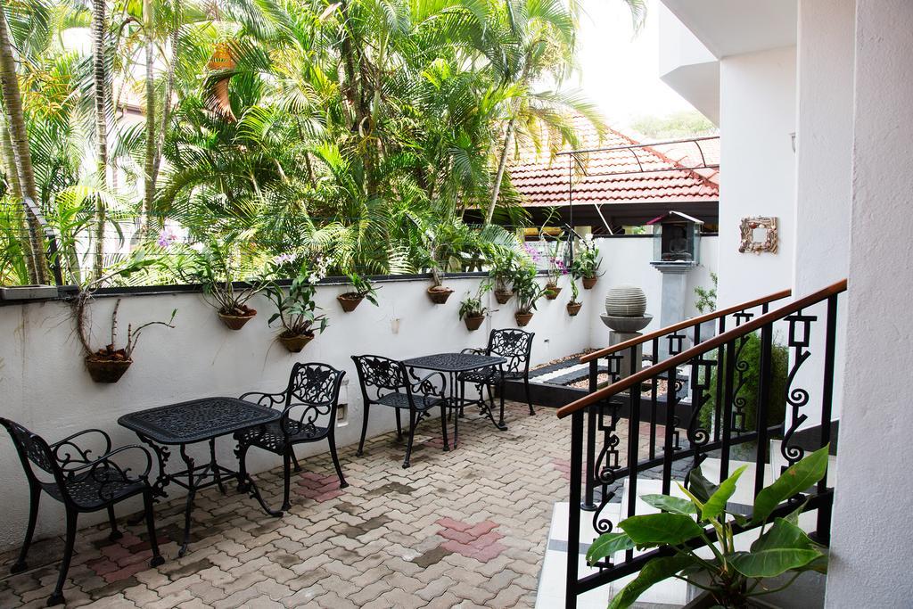 Suriya Arana Acomodação com café da manhã Negombo Exterior foto